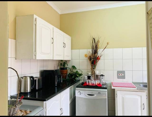 2 BEDROOM TOWNHOUSE FOR SALE IN ASHLEY